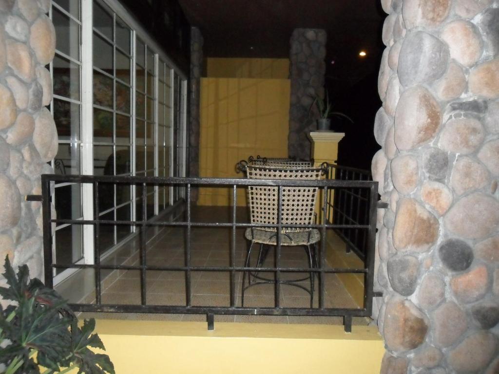 Tagaytay Econo Hotel Tagaytay City Екстериор снимка
