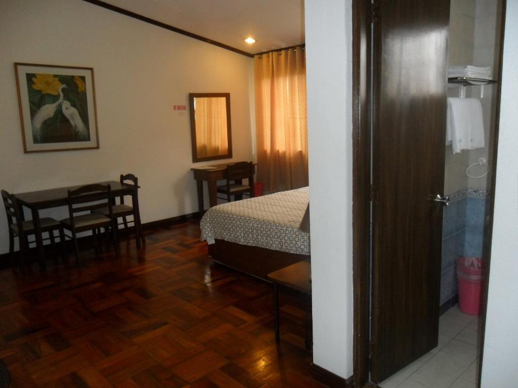 Tagaytay Econo Hotel Tagaytay City Стая снимка