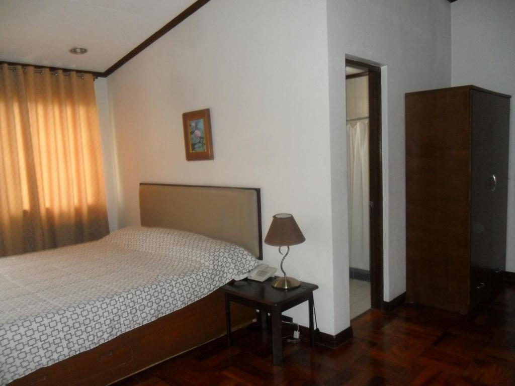 Tagaytay Econo Hotel Tagaytay City Стая снимка