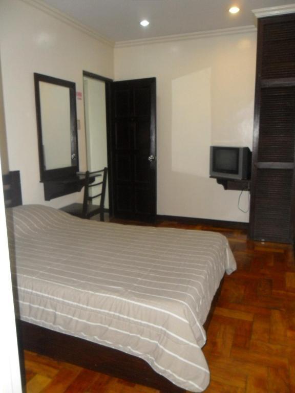 Tagaytay Econo Hotel Tagaytay City Стая снимка