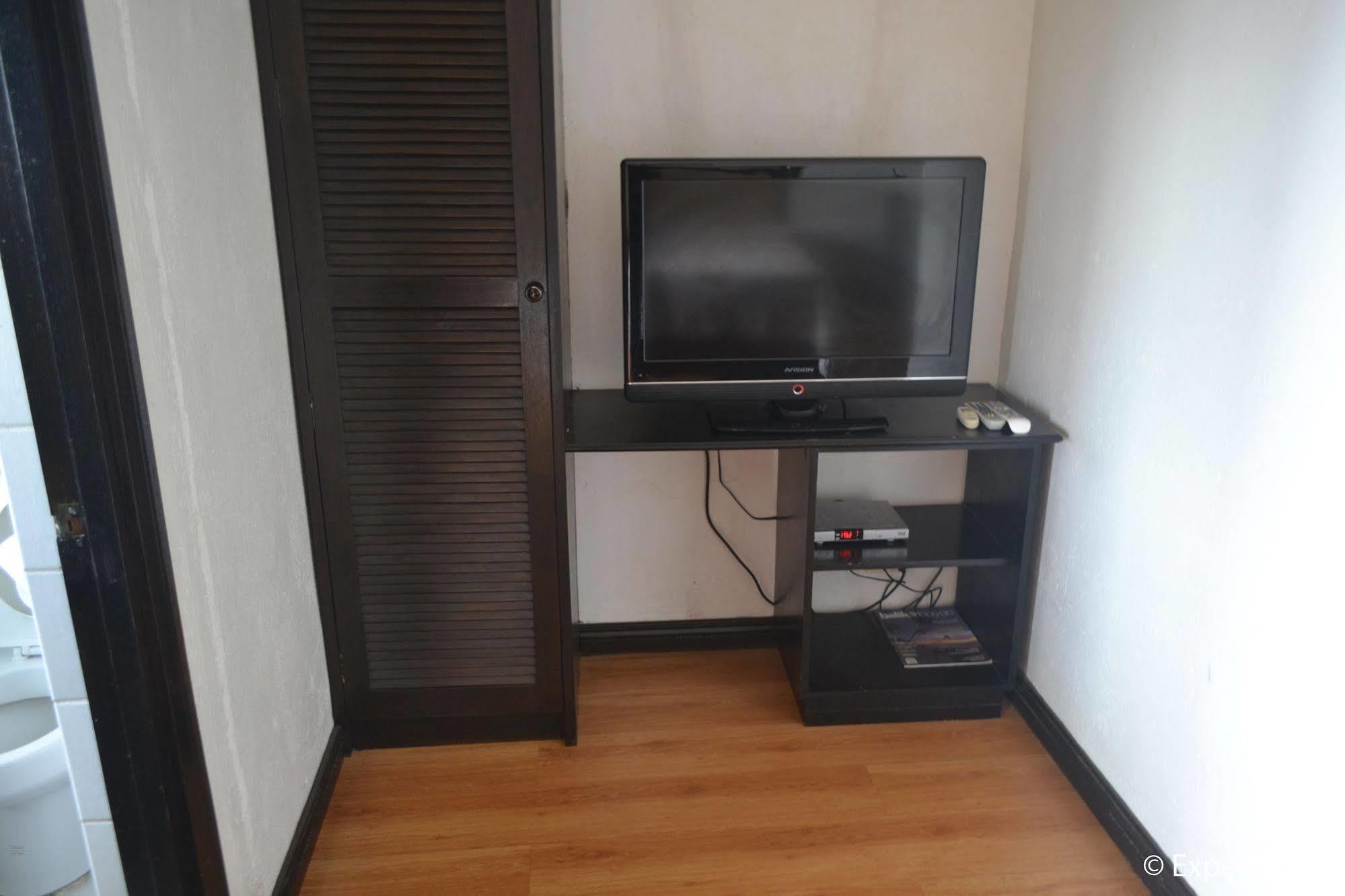 Tagaytay Econo Hotel Tagaytay City Екстериор снимка