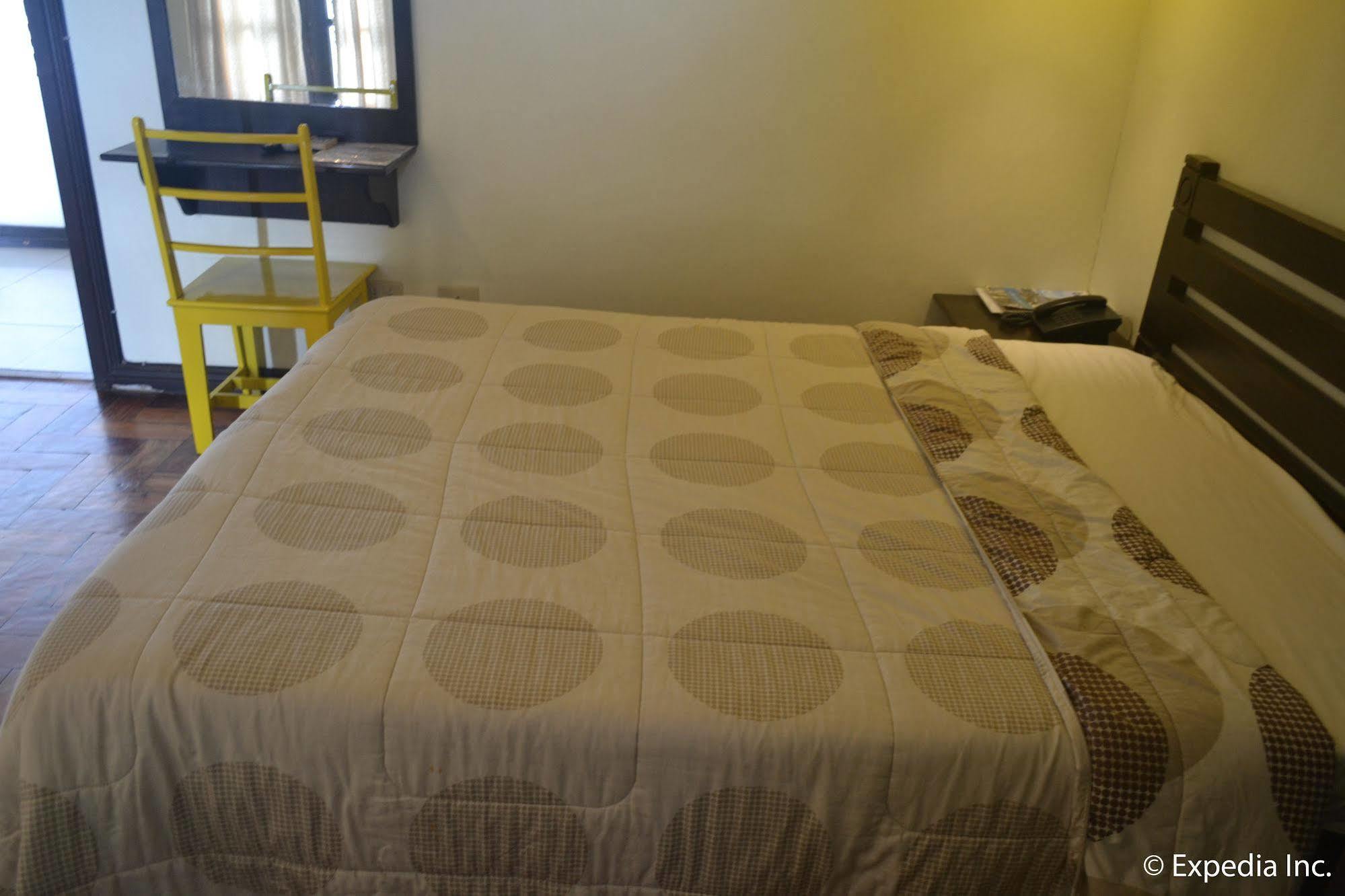 Tagaytay Econo Hotel Tagaytay City Екстериор снимка