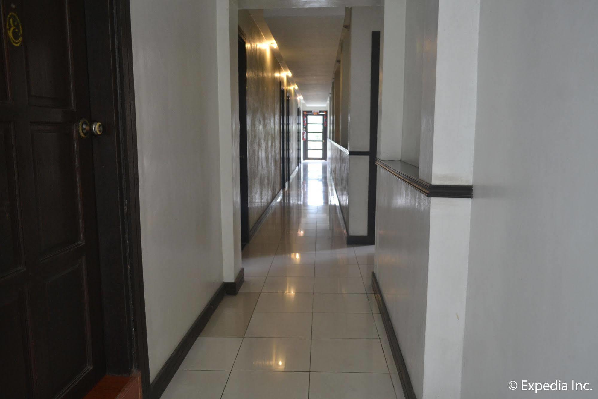 Tagaytay Econo Hotel Tagaytay City Екстериор снимка