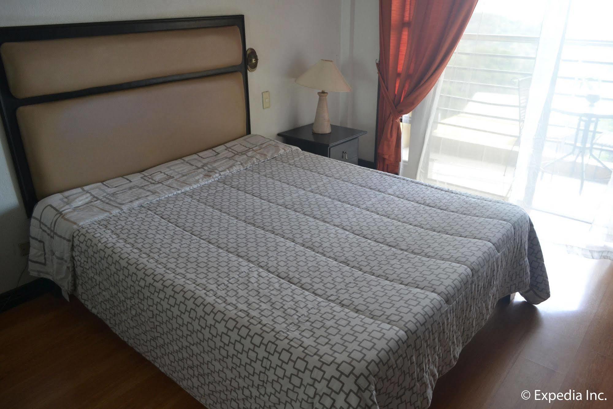Tagaytay Econo Hotel Tagaytay City Екстериор снимка