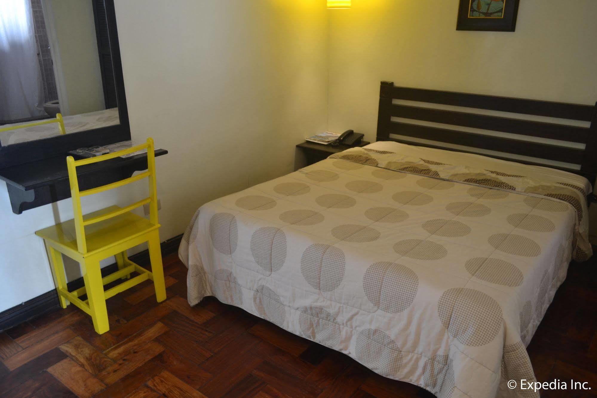 Tagaytay Econo Hotel Tagaytay City Екстериор снимка